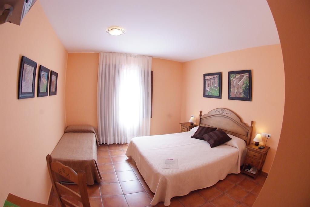 Hotel Casa Duaner Гвардиола-де-Берга Номер фото
