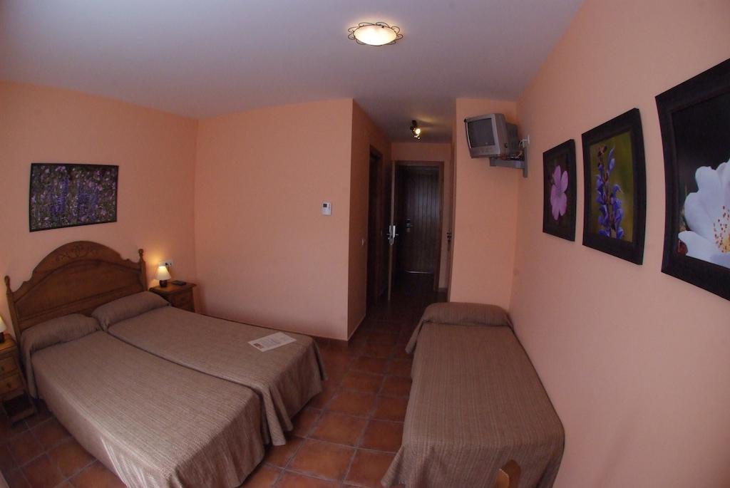 Hotel Casa Duaner Гвардиола-де-Берга Номер фото